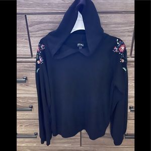 Art Class hoodie with embroidered floral sleeves